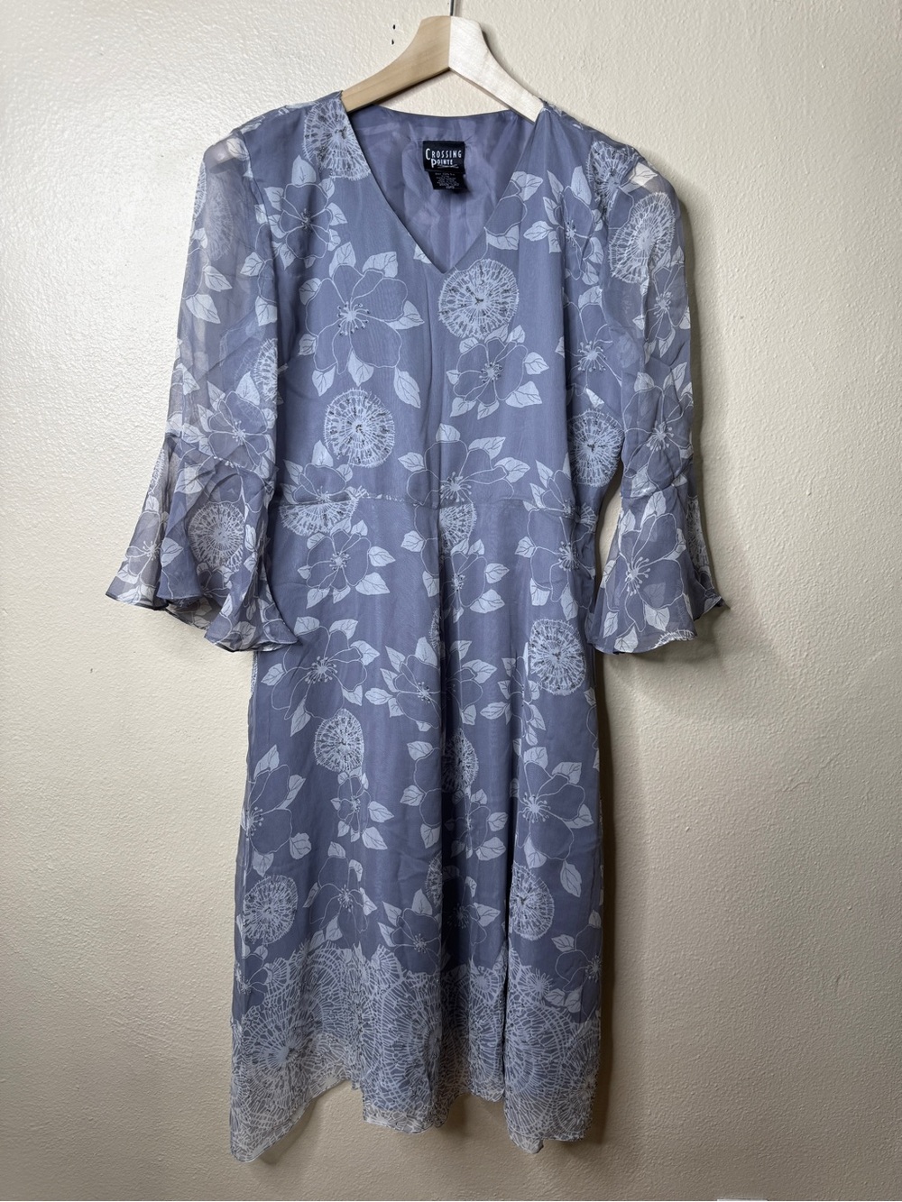 Crossing Pointe Dress Medium Gray Y2K Silk Floral Midi Boho Romantic